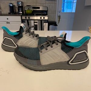 Adidas Ultraboost 19 - Black/Grey/Mint. Size 13